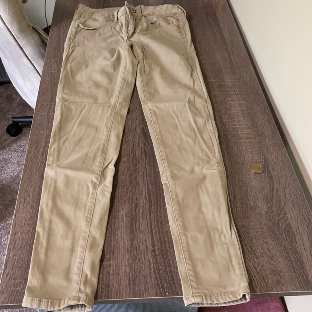 Kaki colored American Eagle Jeans
